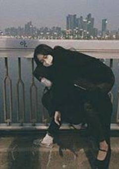 　　年 の 差 恋　。