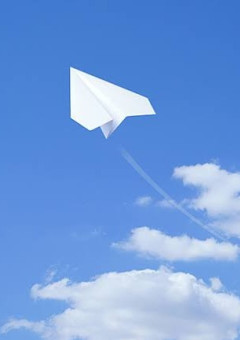 紙飛行機に思いをのせて