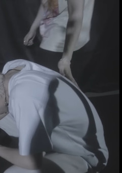 頬に流るる涙