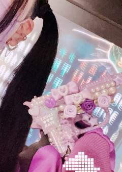 私 と 紫 の 姫 ＿＿ .