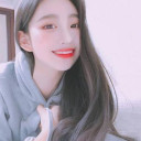 女