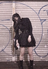 性 奴 隷 。