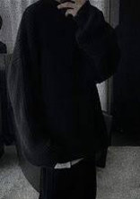 黒系統俳優。