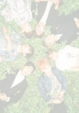 8 人 暮 ら し