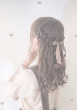 夢 物 語 。