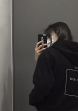 コ ン ビ ニ に い た あ の 人 は 、