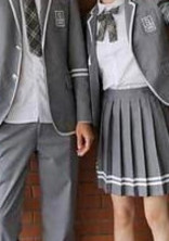 見つめあったら、恋に落ちるなんて嘘。