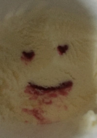 暴れます
