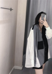 ク ー ル な 紅 一 点 と 重 版 男 は 不 仲 演 じ て ま す .