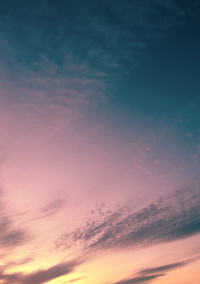 ある昼、君の顔は夕焼けに染まる。