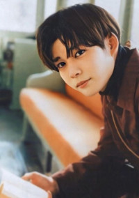 長尾謙杜の幼馴染
