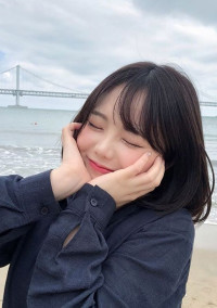 4 人 組 に 愛 さ れ す ぎ て る 件 。