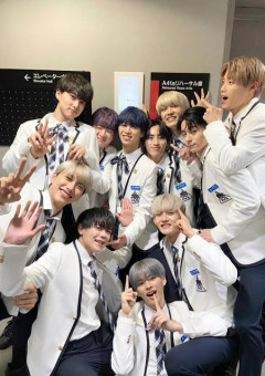 日 プ 2   短 編 集  。