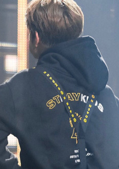 私が好きになった先輩は学校1のイケメングループの1人でした。