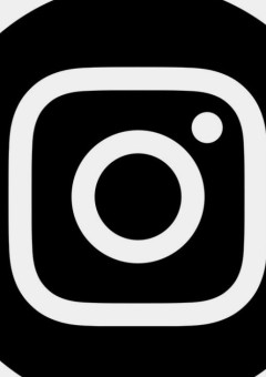 Snowman紅一点のInstagram