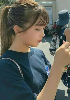 ま ん ね の 彼 女 は 顔 面 国 宝 ?!