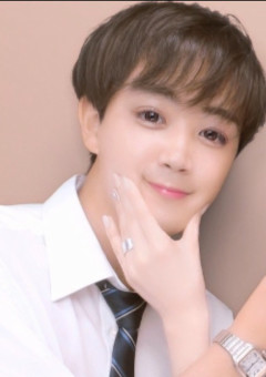 紅一点はゆうまの小指？！