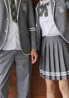 見つめあったら、恋に落ちるなんて嘘。