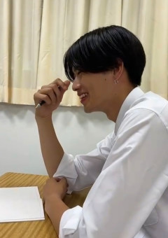 コムドットの幼馴染