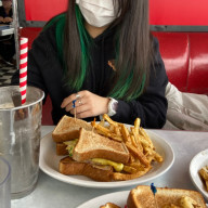 神山 かなさんのアイコン画像