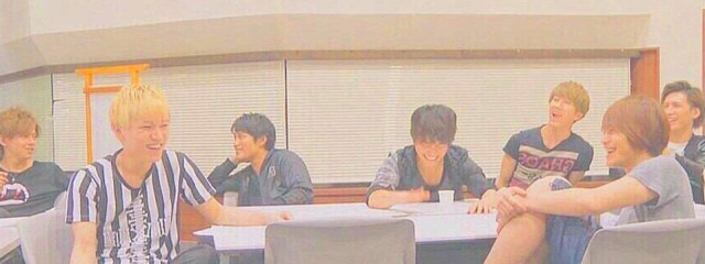 重岡大毅さんの壁紙画像