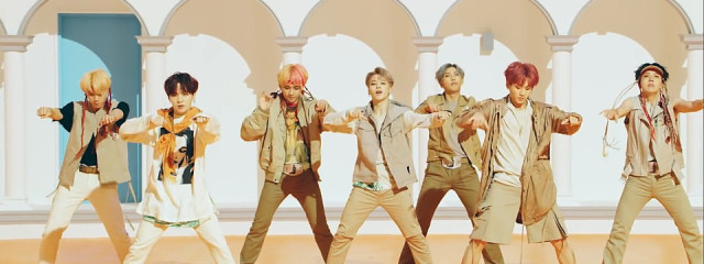 なうさぁーーーん🍴🍌さんの壁紙画像