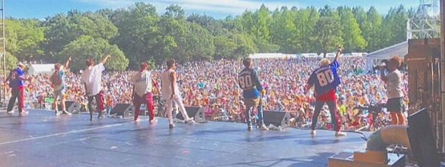 小 森 真 帆 🐷さんの壁紙画像