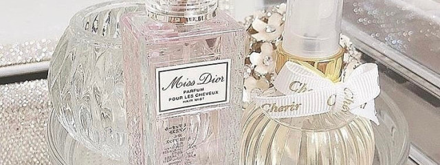 AKNさんの壁紙画像