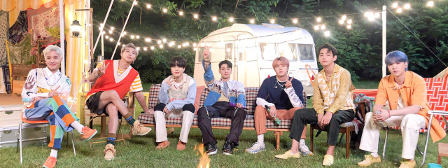 유매나さんの壁紙画像