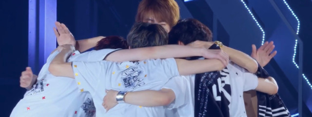 SixTONESさんの壁紙画像