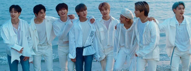 亞リさんの壁紙画像